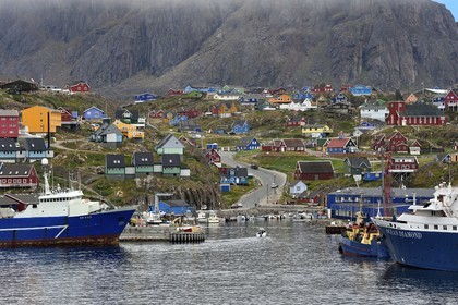 Groenland, région du centre ouest, Sisimiut (autrefois Holsteinsborg) dans la baie de Kangerluarsunnguaq, le port