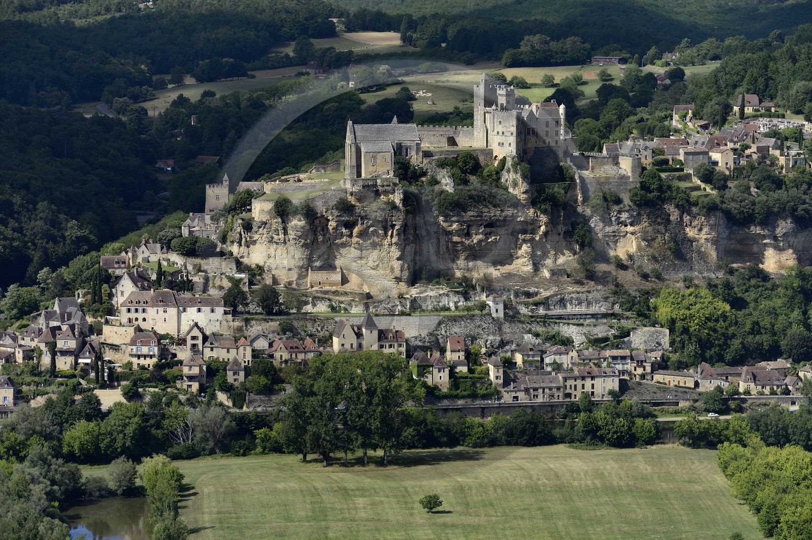 France, Dordogne, Perigord Noir, Dordogne Valley, Beynac et Cazenac, labelled Les Plus Beaux Villages de France (The Most Beautiful villages of France), medieval castle on a cliff above the Dordogne valley (aerial view)
