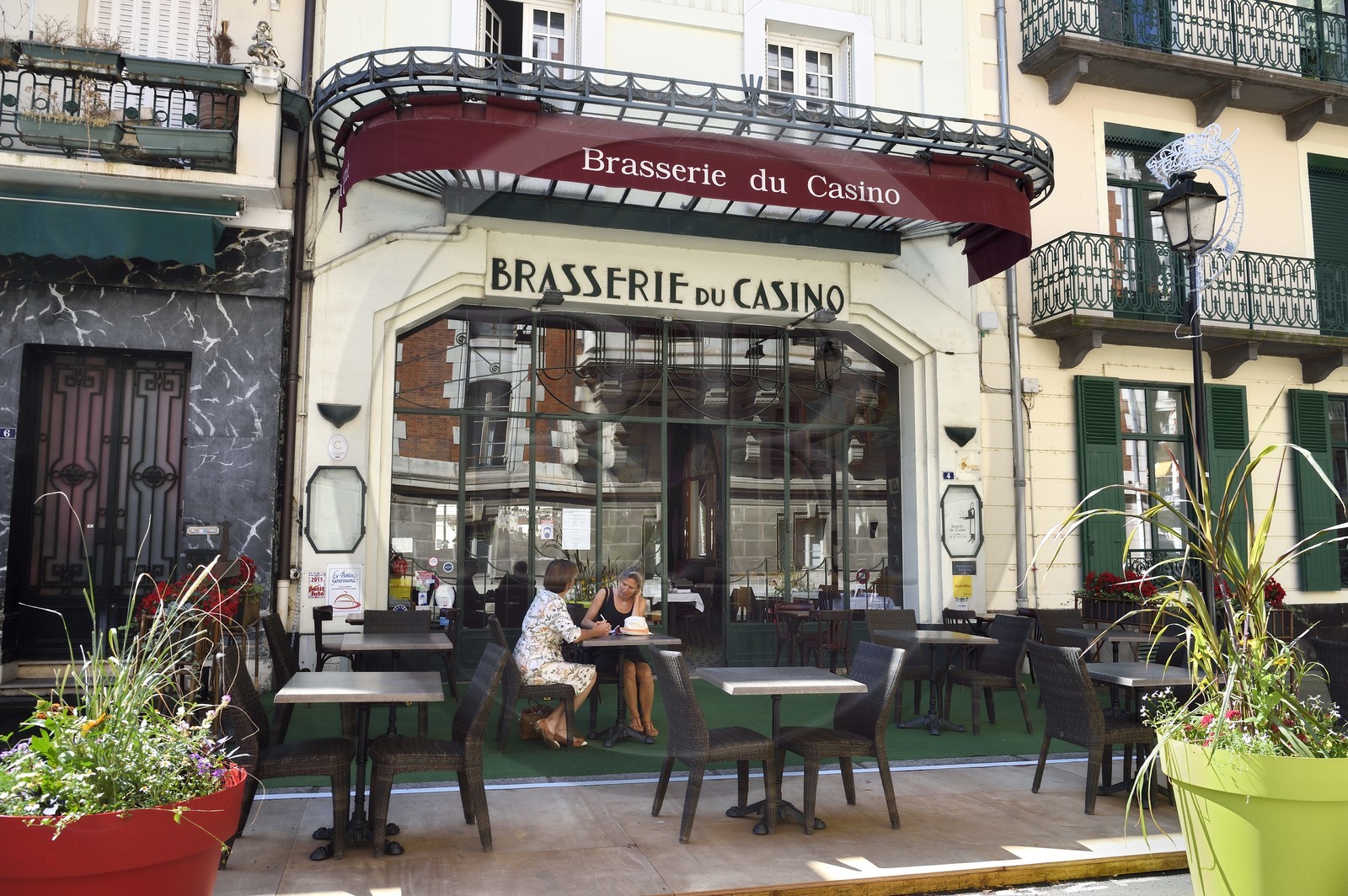 France, Allier (03), Vichy, restaurant Brasserie du Casino et des Artistes au décor Art déco