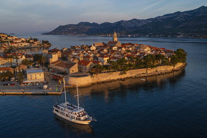 Croatia, Dalmatia, Dalmatian coast, Korcula Island, Korcula Town (aerial view)