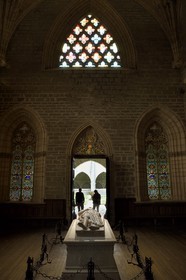 Spain, Basque Country, Navarra, Roncesvalles, stop on el Camino de Santiago (the Way of St. James), Royal Collegiate Church of Roncesvalles, funeral chapel San Agustin in the former 14th century Gothic chapter house, lying of King Sancho VII of Navarre called the Strong