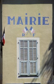 France, Alpes-Maritimes (06), vallée de la Roya (arrière pays niçois), la mairie du village perché de Saorge