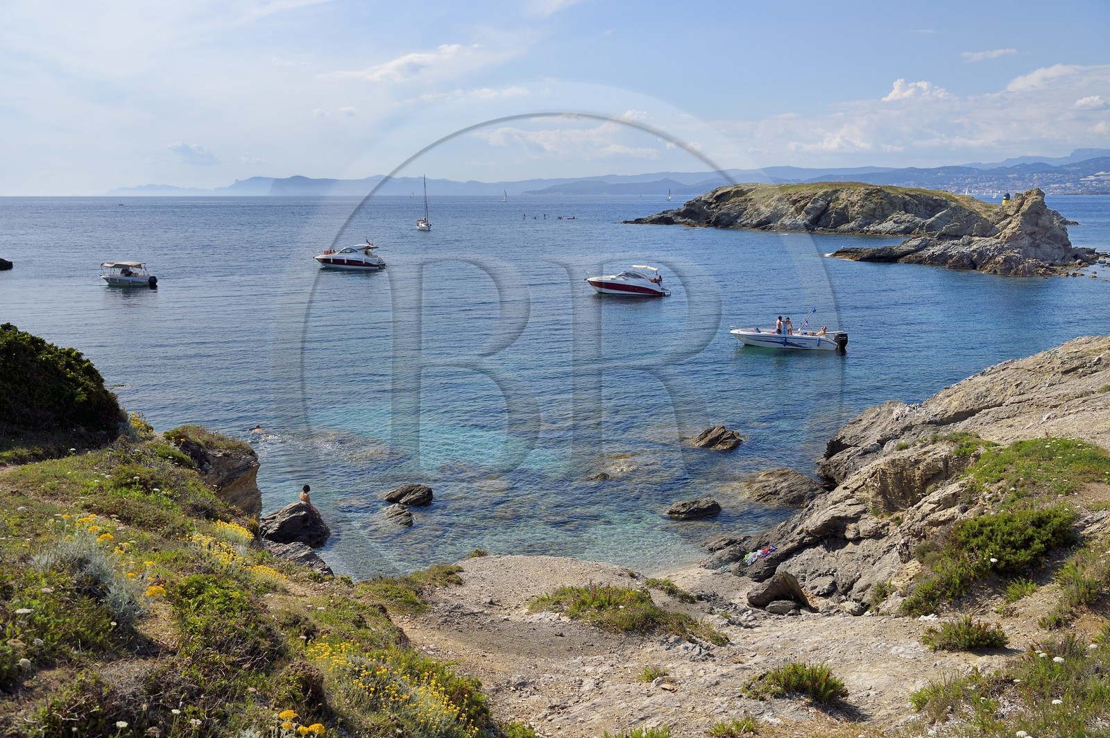 France, Var, Six Fours les Plages, Ile des Embiez, cape Saint Pierre beach, Petit Rouveau Island in the background