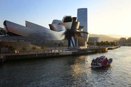Espagne, Biscaye, Pays Basque espagnol, Bilbao, le musée Guggenheim  de l'architecte Frank Gehry
