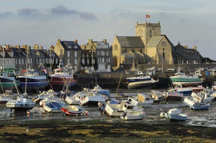 France, Manche, Val de Saire, Barfleur, labelled Les Plus Beaux Villages de France (The Most Beautiful Villages of France), port at low tide